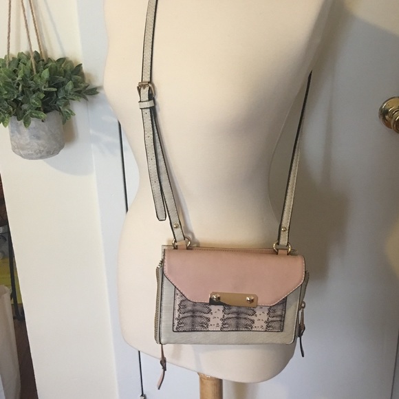 ‼️SOLD‼️Aldo Pink & Beige Crossbody Purse - Picture 3 of 15